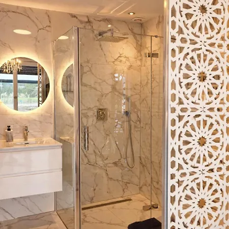 Amberdi Amsterdam Schiphol Airport アパート *